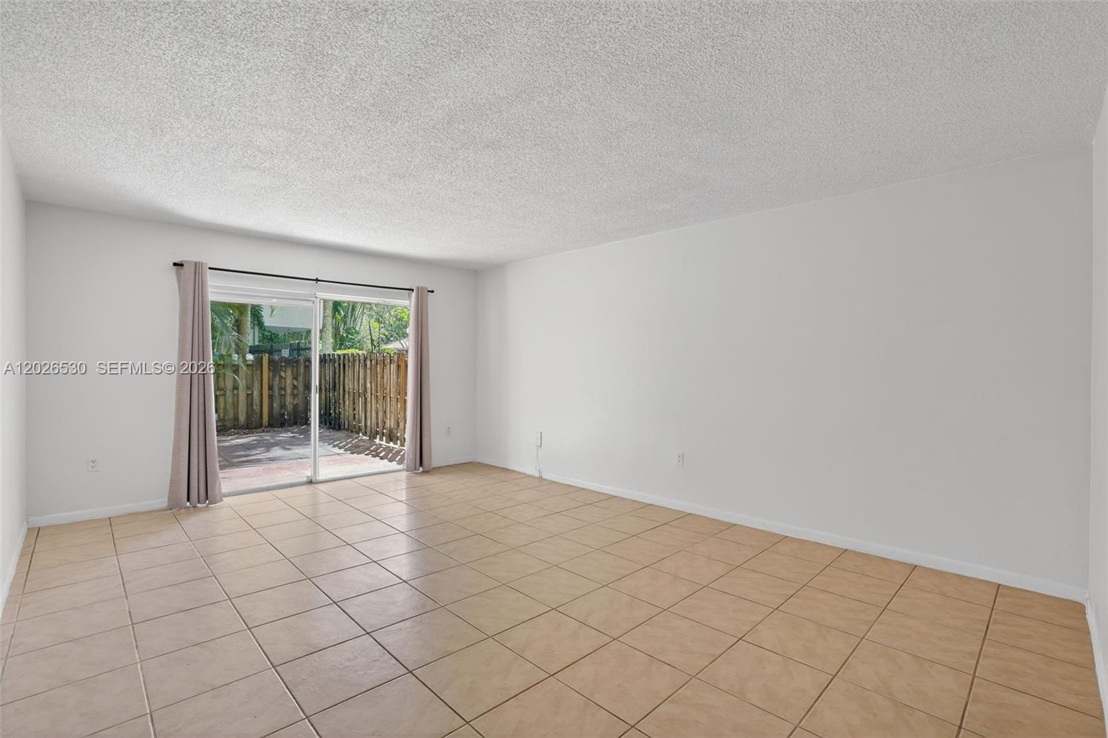 DADELAND GROVE CONDO - Residential Lease