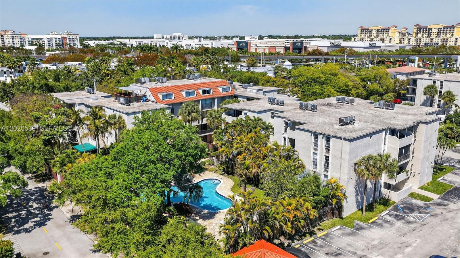 DADELAND GROVE CONDO - Residential Lease