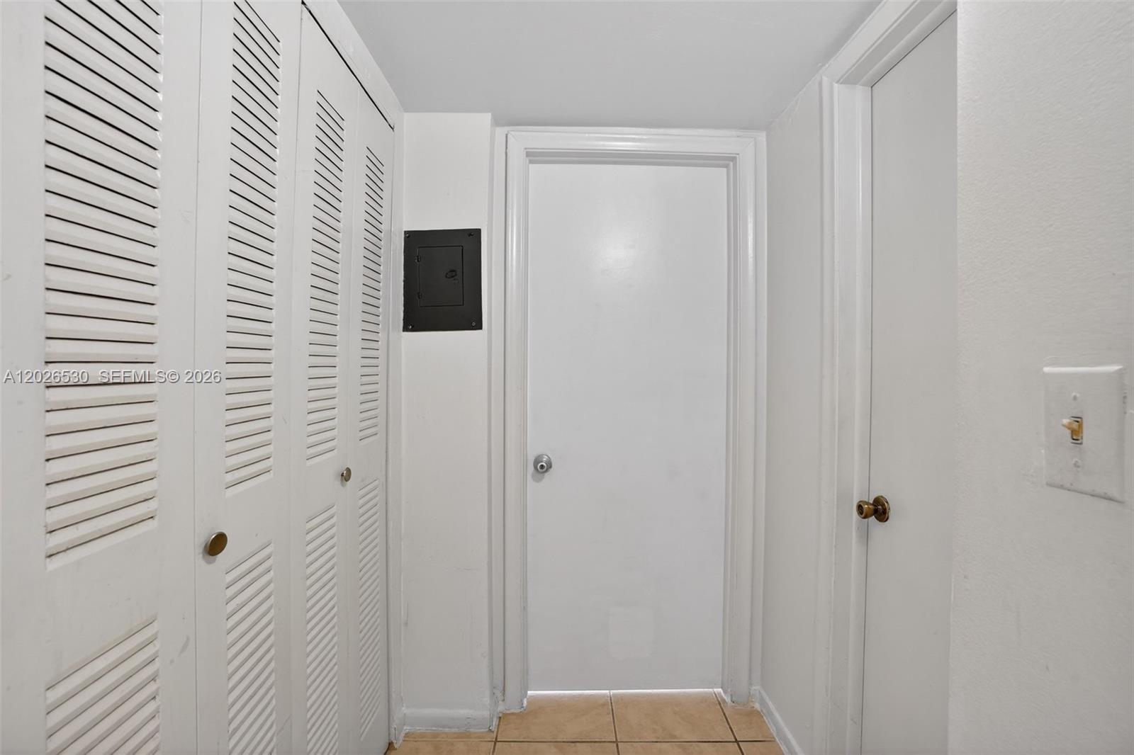 DADELAND GROVE CONDO - Residential Lease