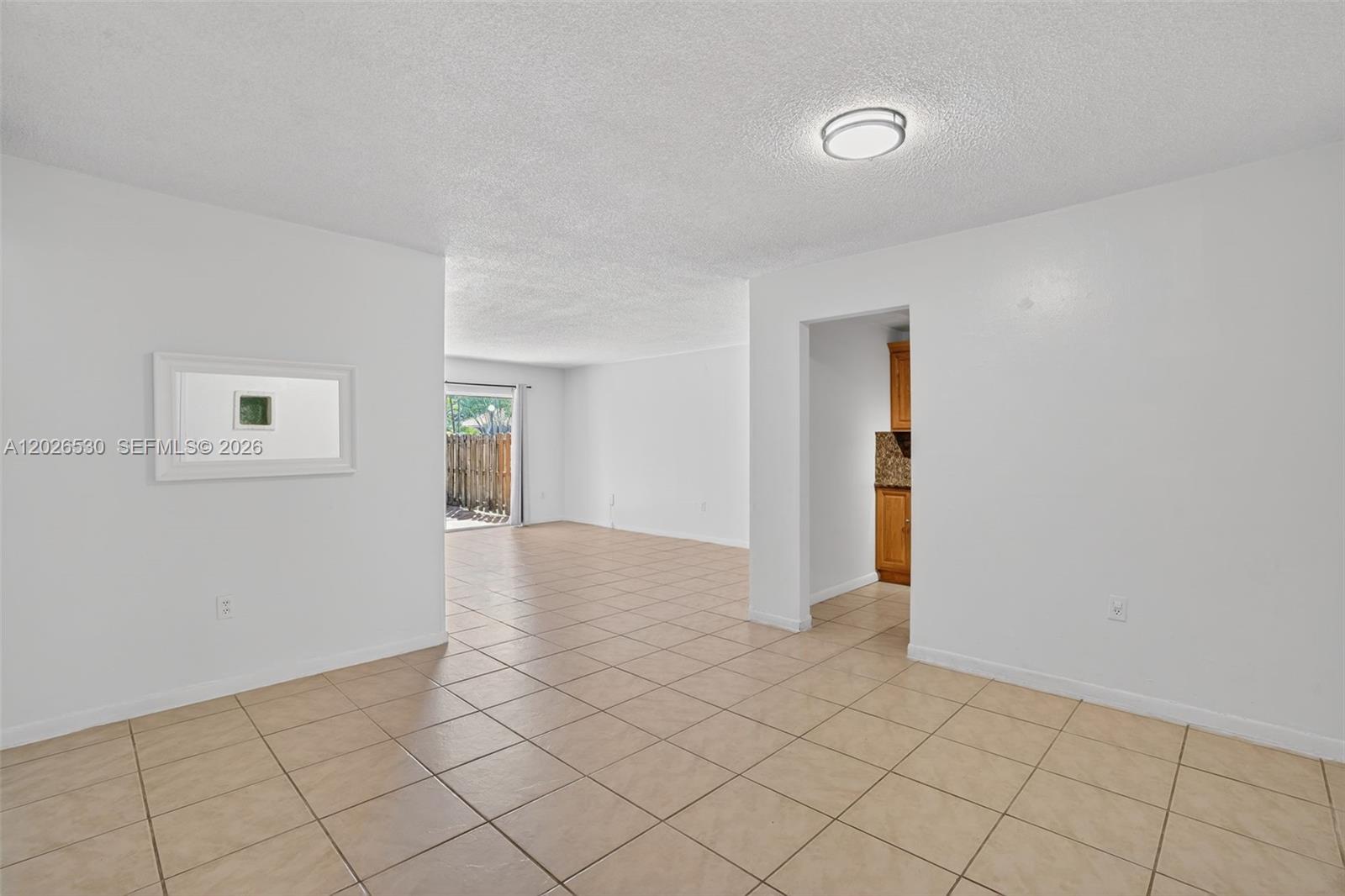DADELAND GROVE CONDO - Residential Lease