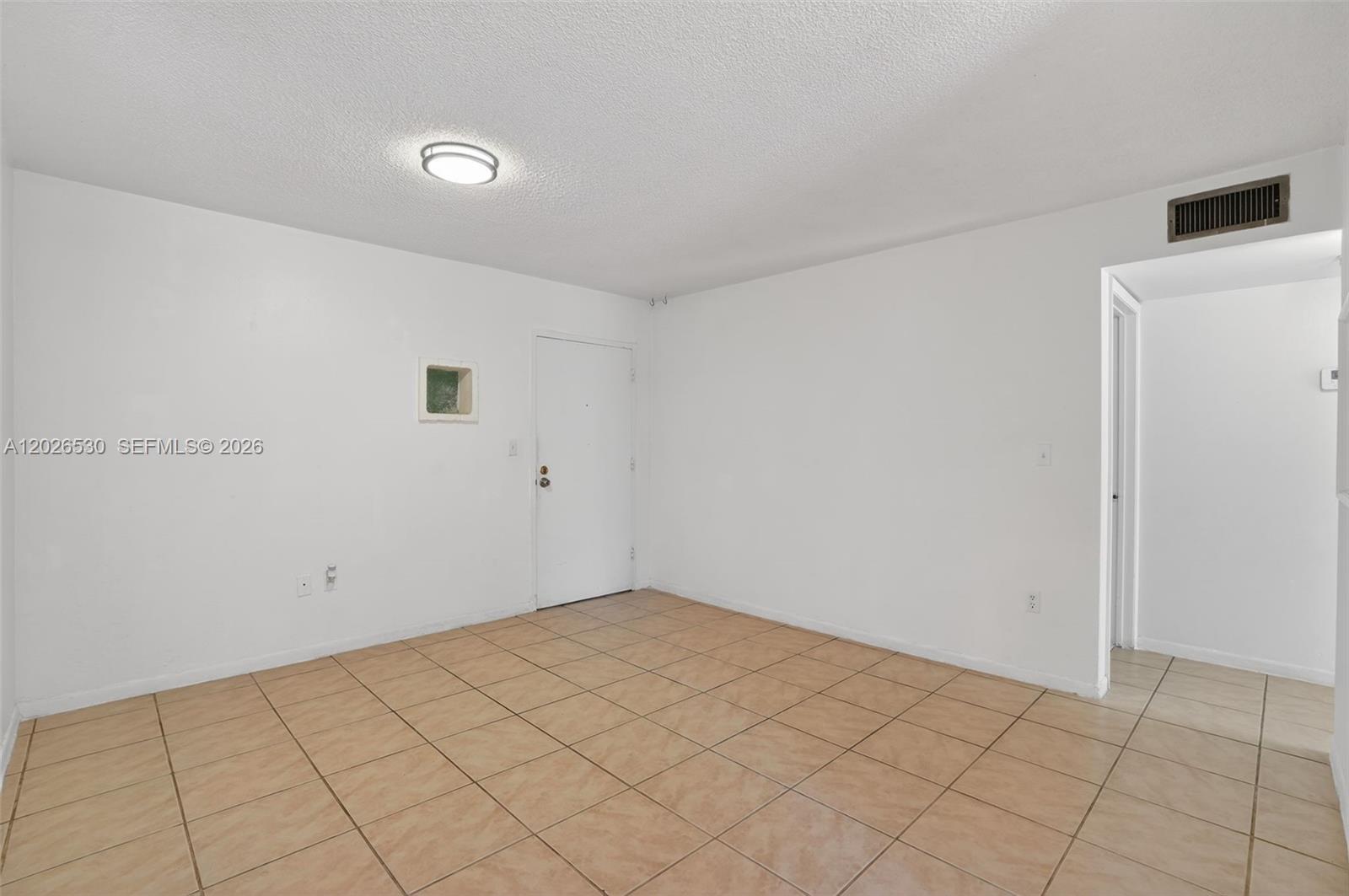 DADELAND GROVE CONDO - Residential Lease