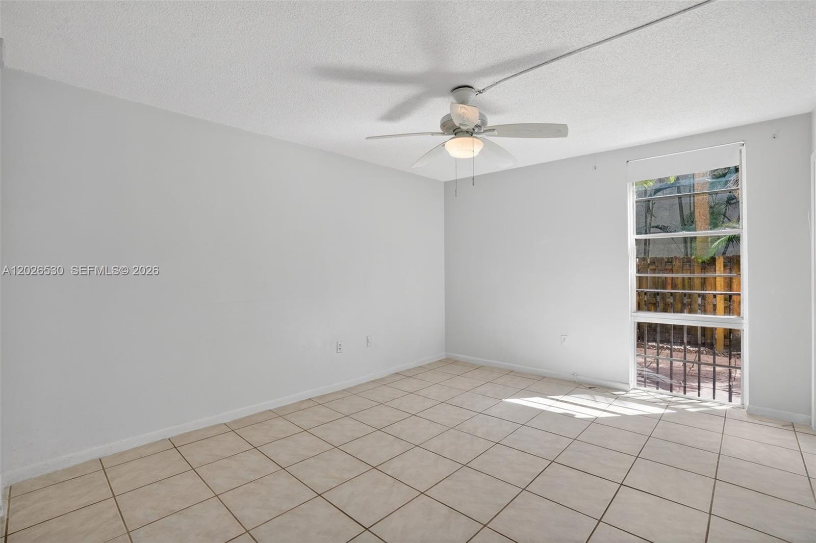 DADELAND GROVE CONDO - Residential Lease