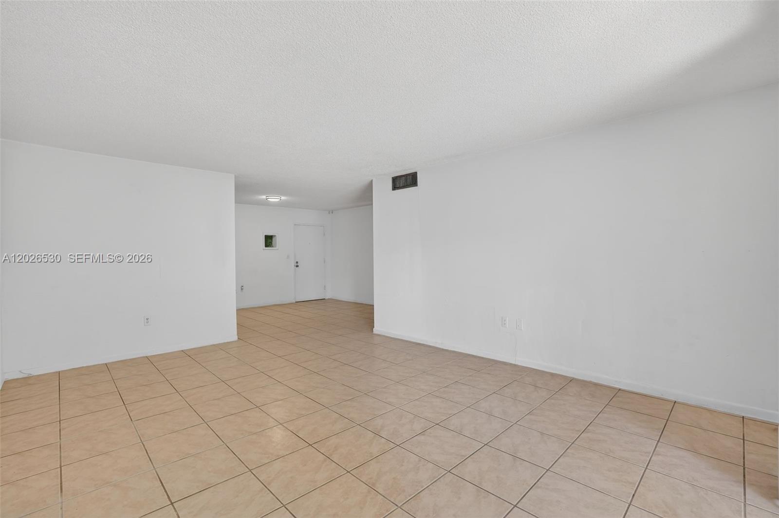 DADELAND GROVE CONDO - Residential Lease