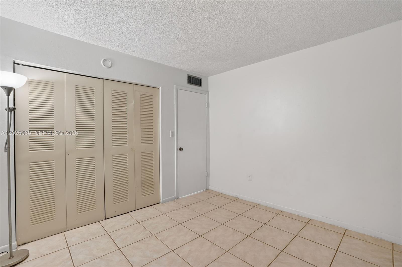 DADELAND GROVE CONDO - Residential Lease