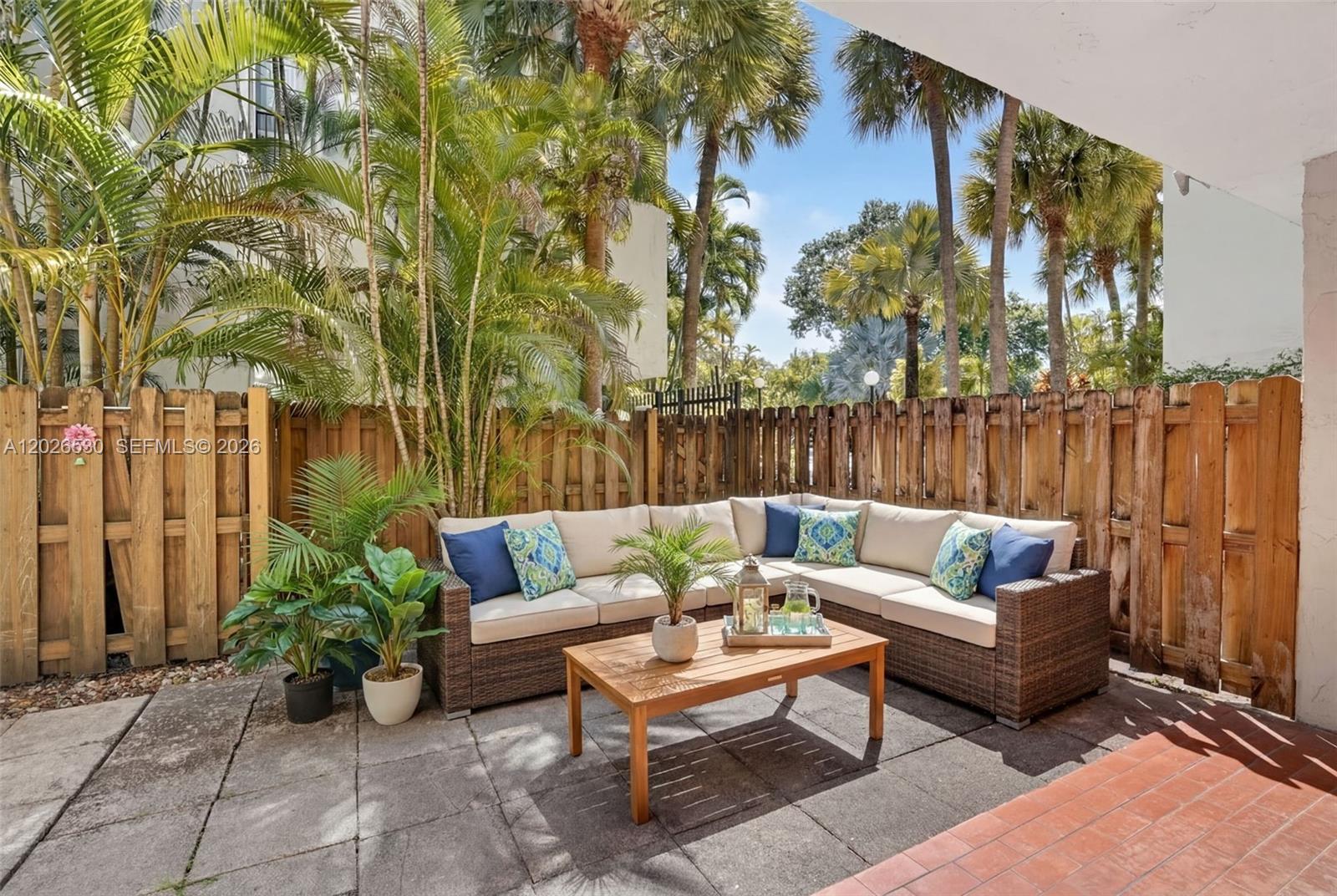 DADELAND GROVE CONDO - Residential Lease