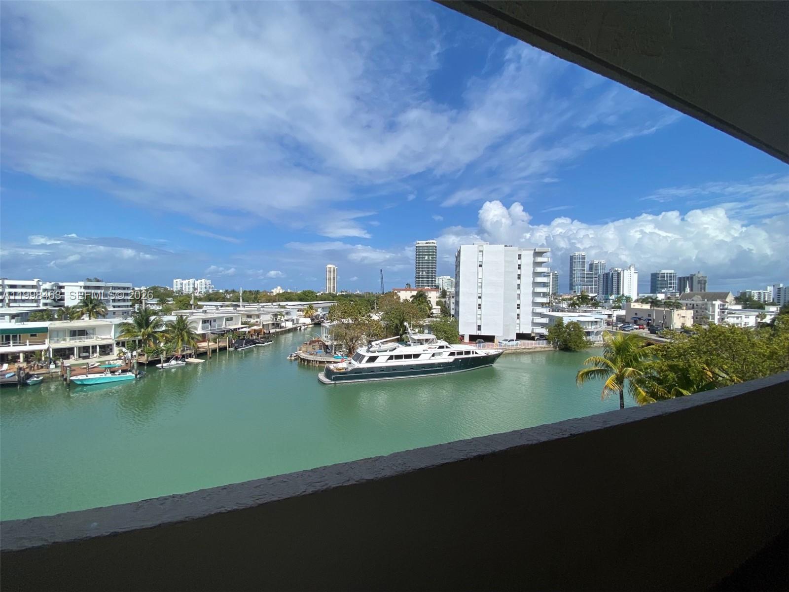 BAY PLAZA CONDO - Residential