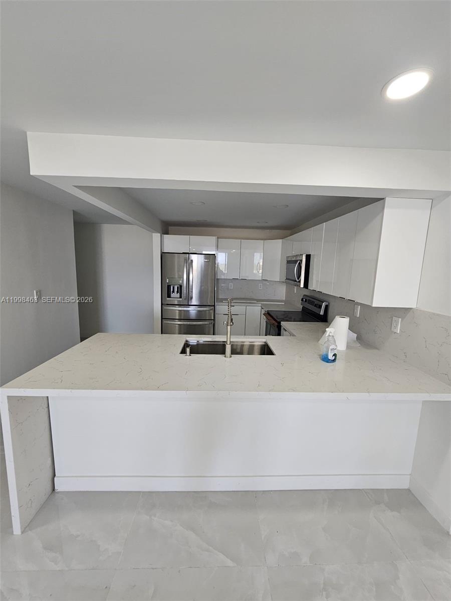 BAY PLAZA CONDO - Residential