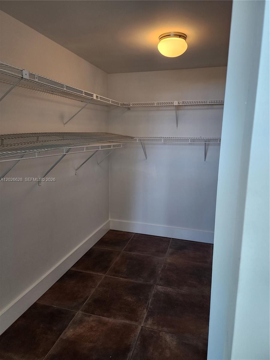 REEF EAST CONDO - Residential