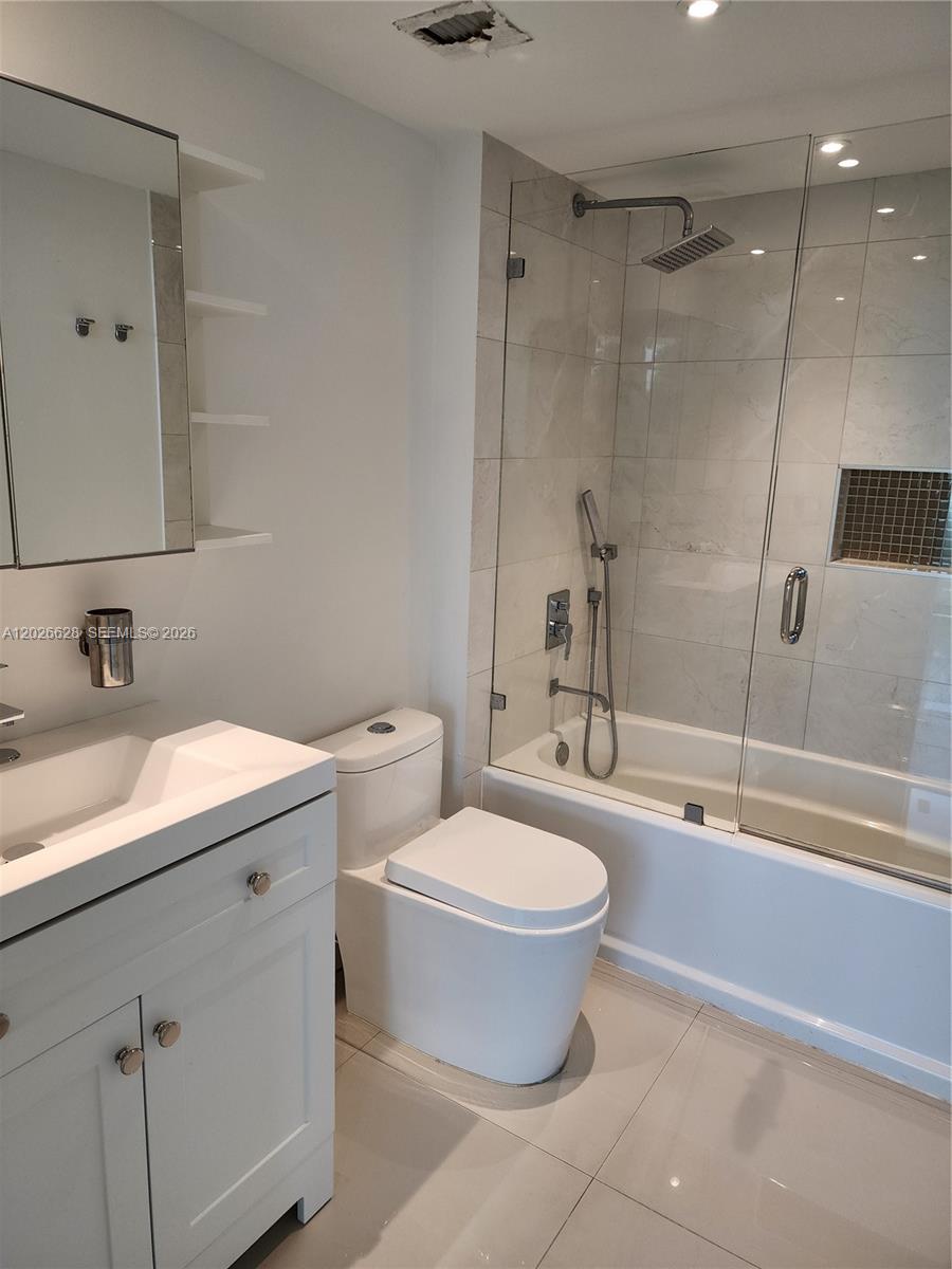 REEF EAST CONDO - Residential
