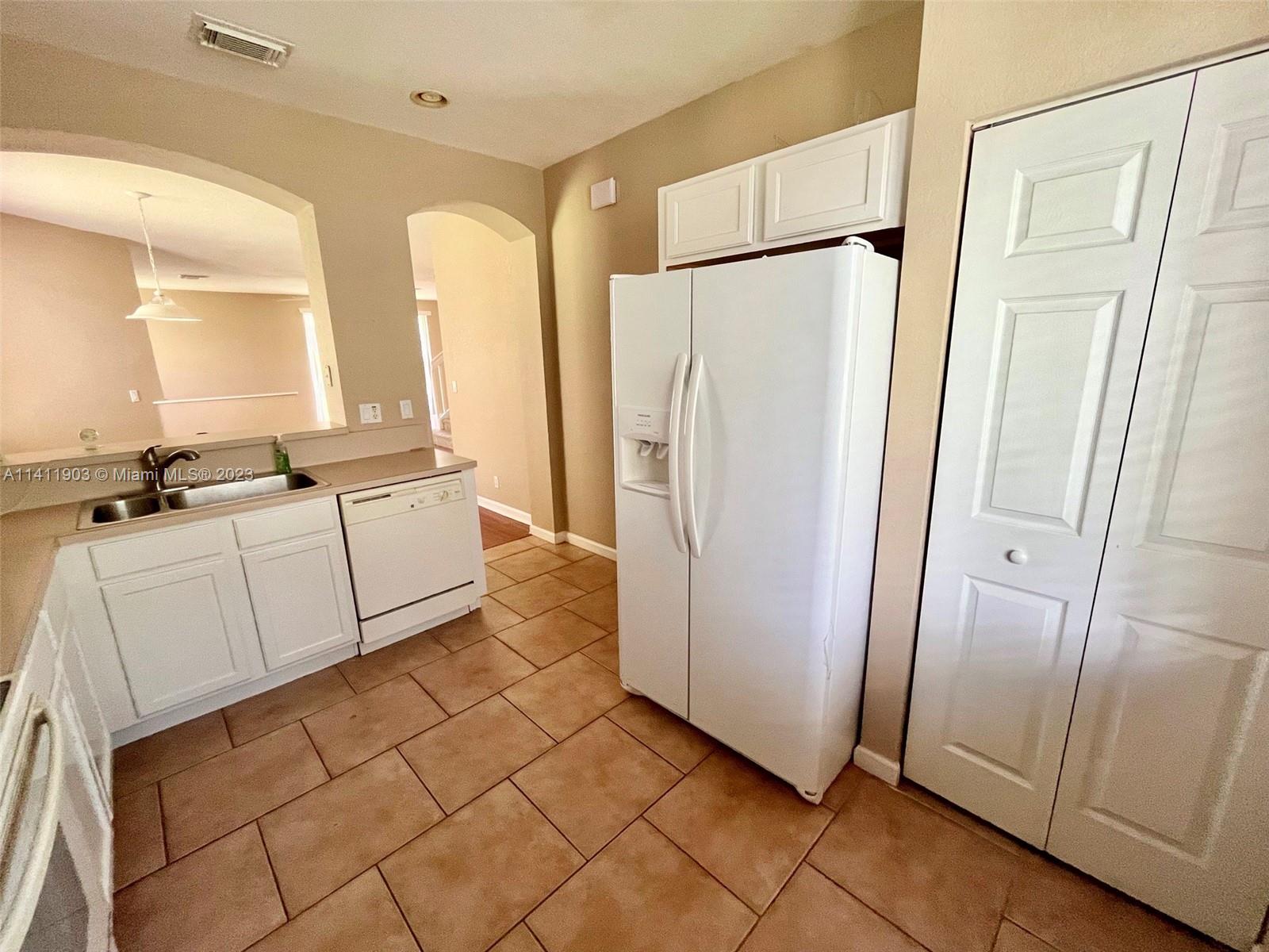 QUANTUM PARK TOWNHOMES - Residential Lease