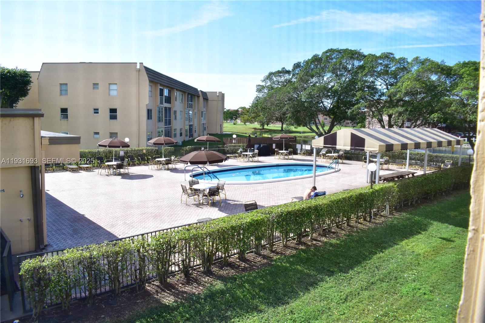 SUNRISE LAKES 113 CONDO - Residential