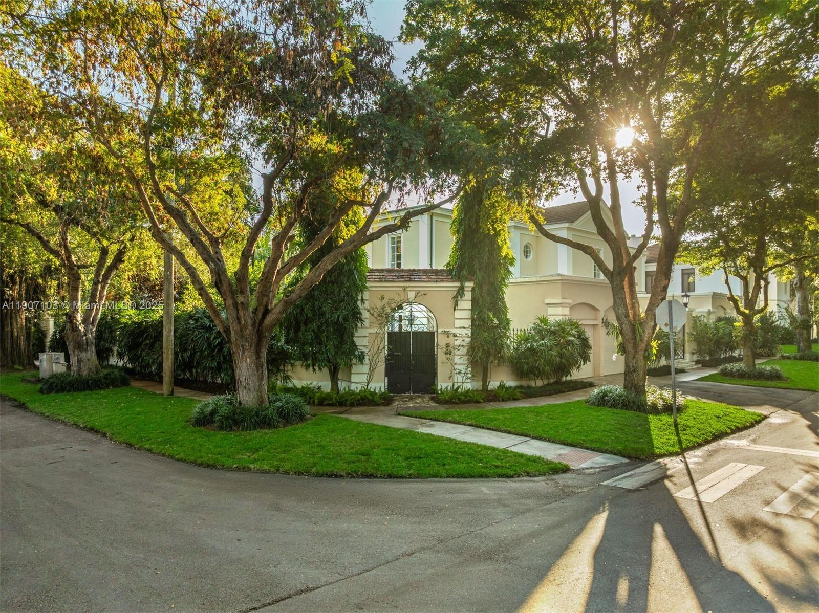 CORAL GABLES RIVIERA SEC - Residential