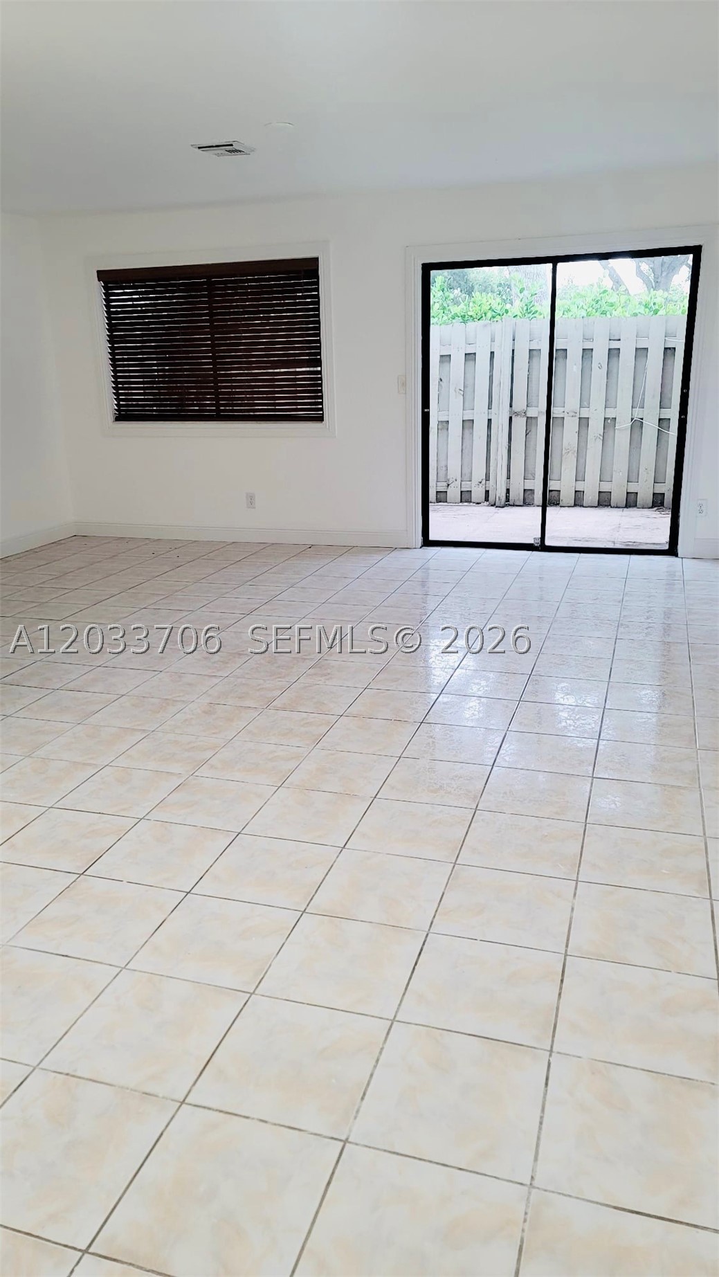 CANALAKE - Residential Lease