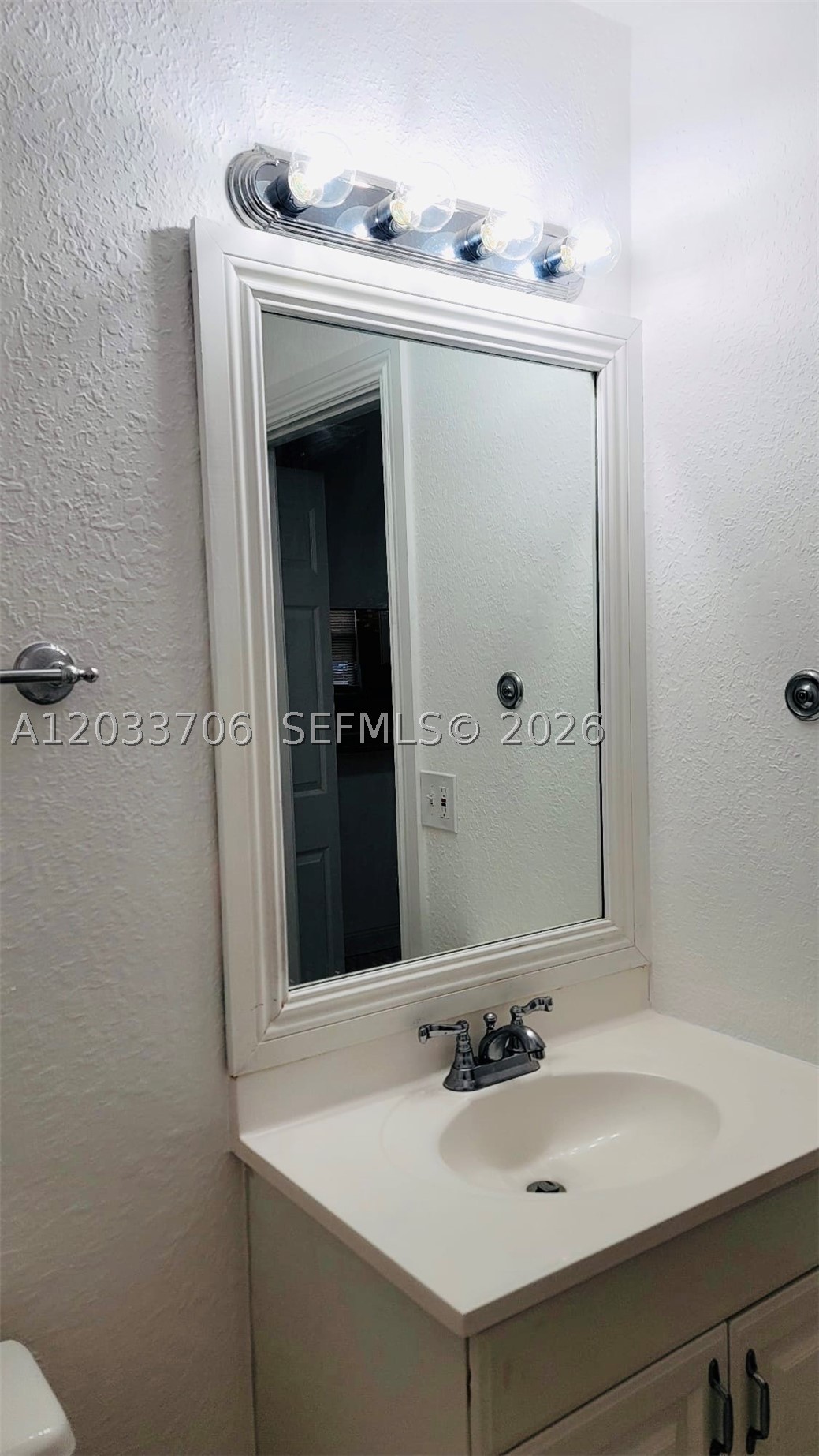 CANALAKE - Residential Lease