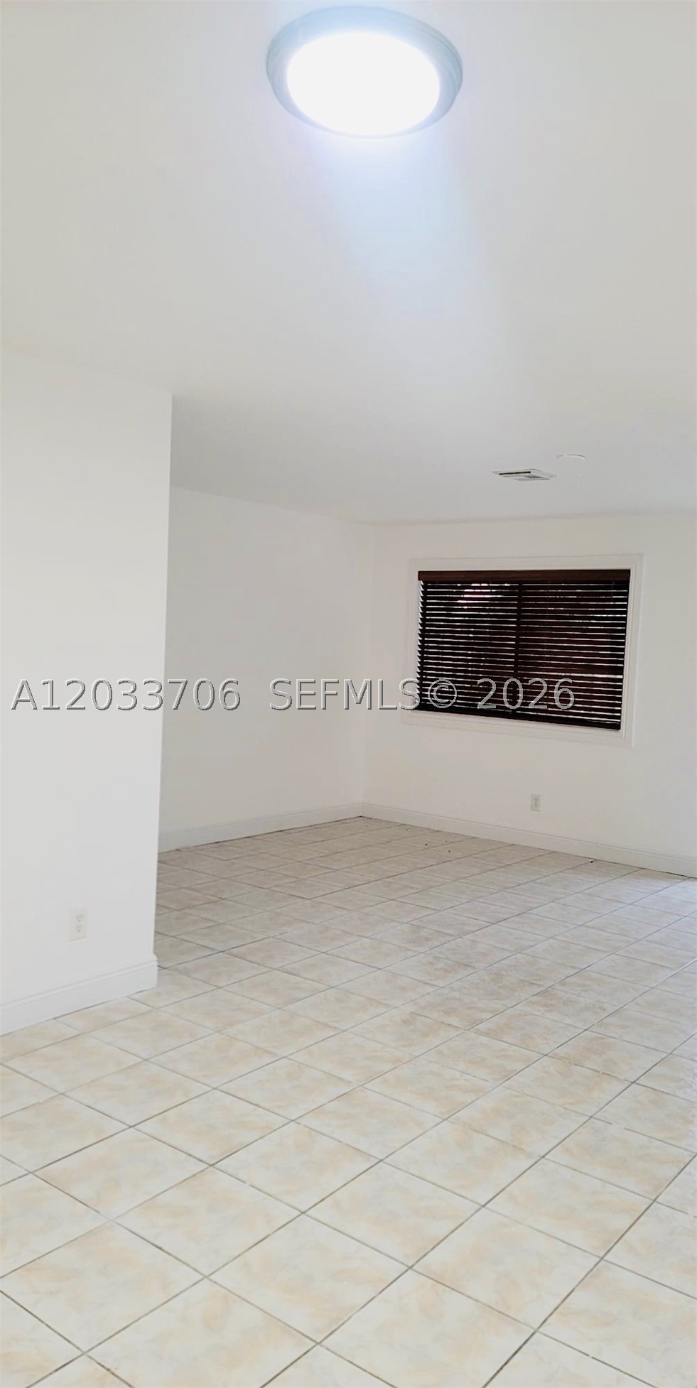 CANALAKE - Residential Lease