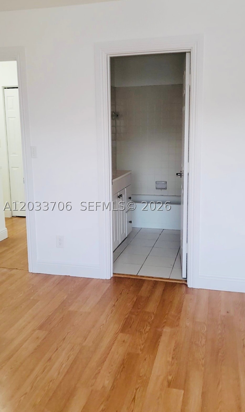 CANALAKE - Residential Lease