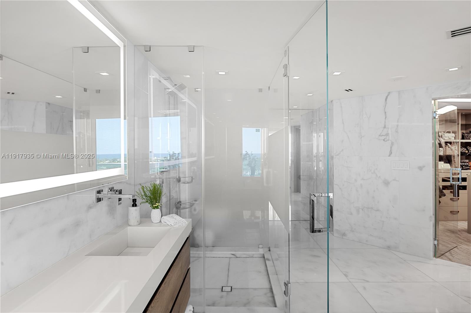 TOWERS OF PORTO VITA-SOUT - Residential
