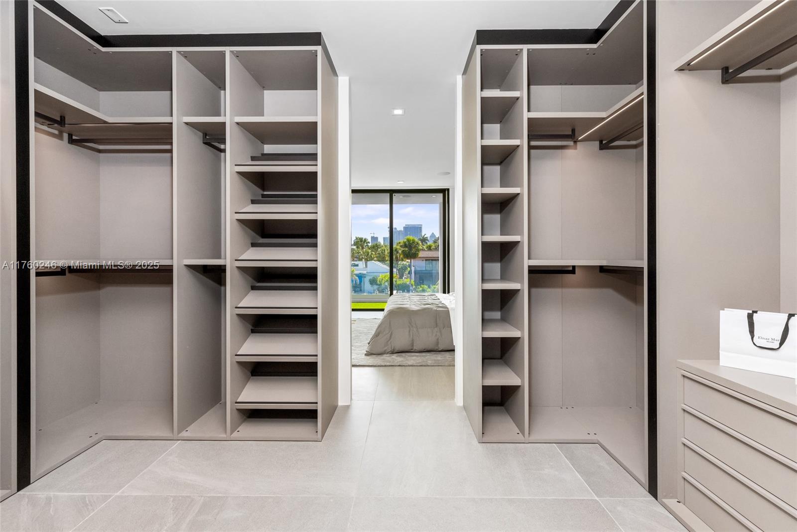 Las Olas Isles - Residential