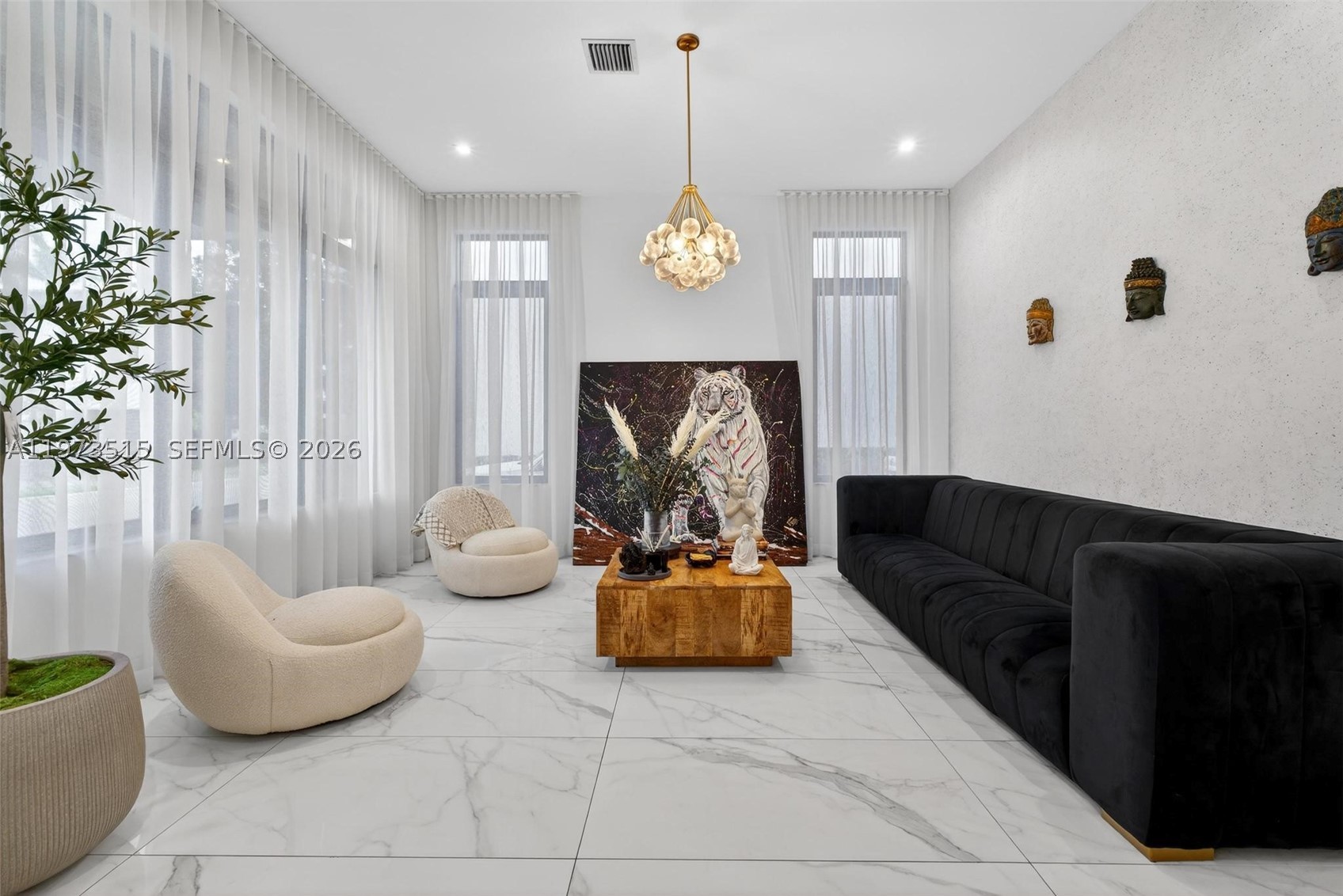 DOWNTOWN DORAL SOUTH PHAS - Residential