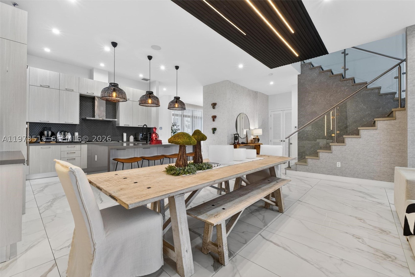DOWNTOWN DORAL SOUTH PHAS - Residential