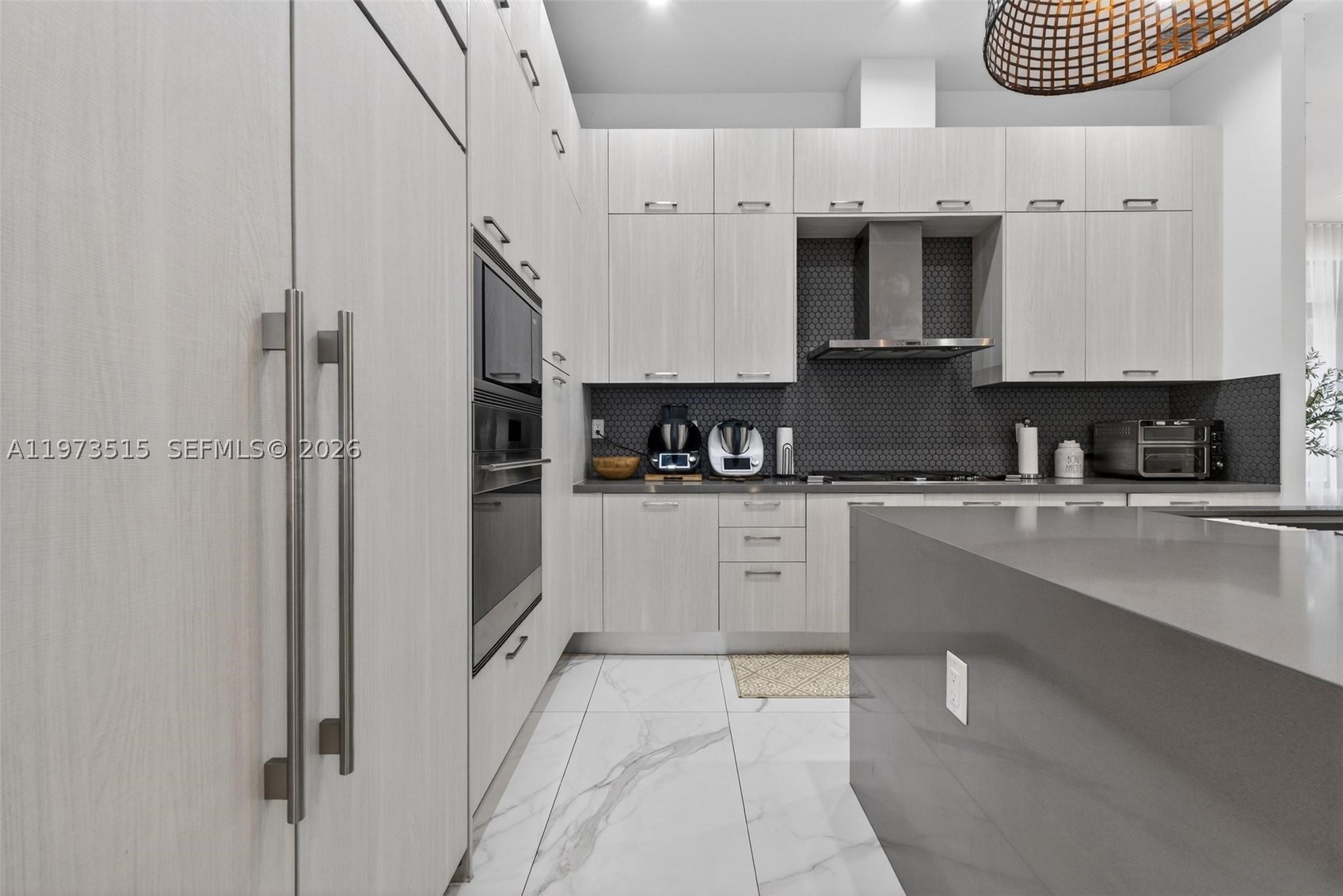 DOWNTOWN DORAL SOUTH PHAS - Residential