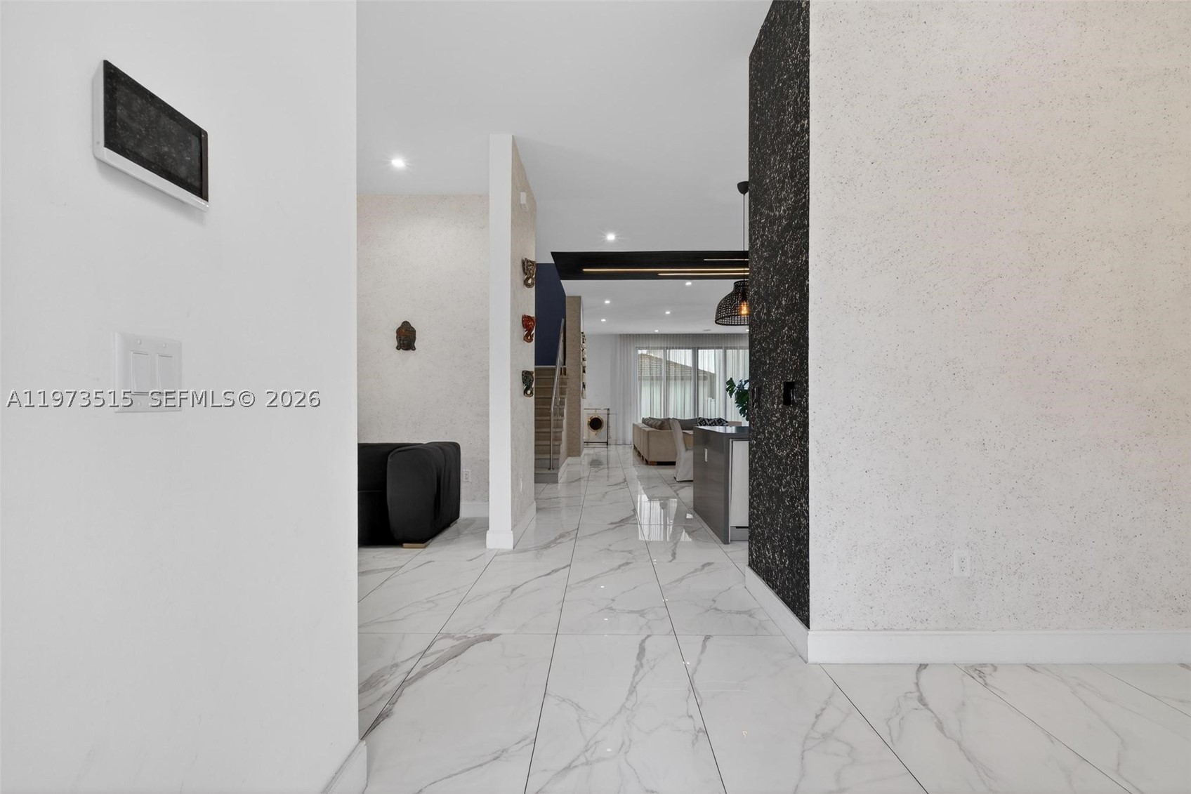 DOWNTOWN DORAL SOUTH PHAS - Residential
