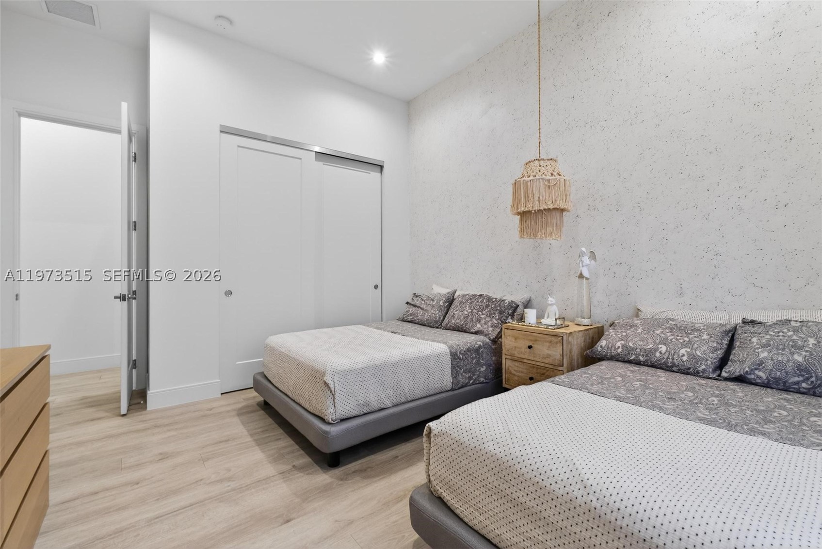 DOWNTOWN DORAL SOUTH PHAS - Residential