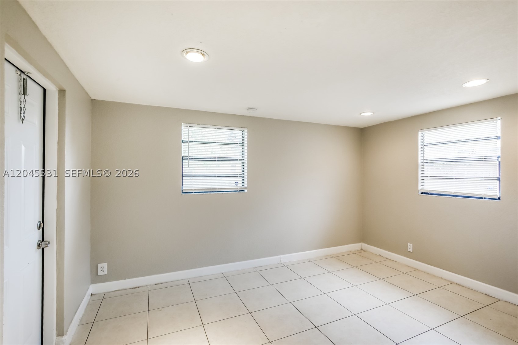 BROADVIEW PARK - Residential Lease