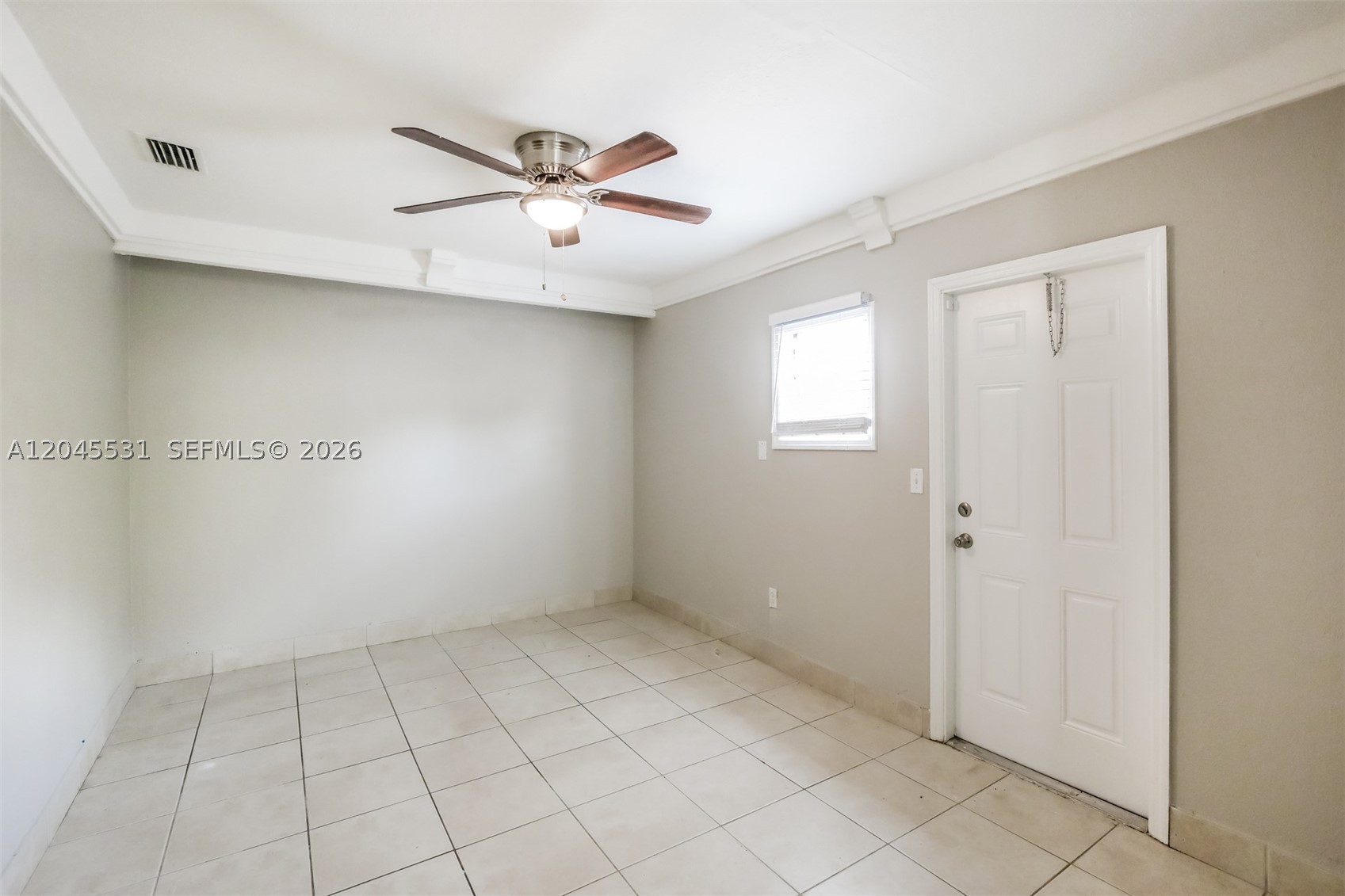 BROADVIEW PARK - Residential Lease