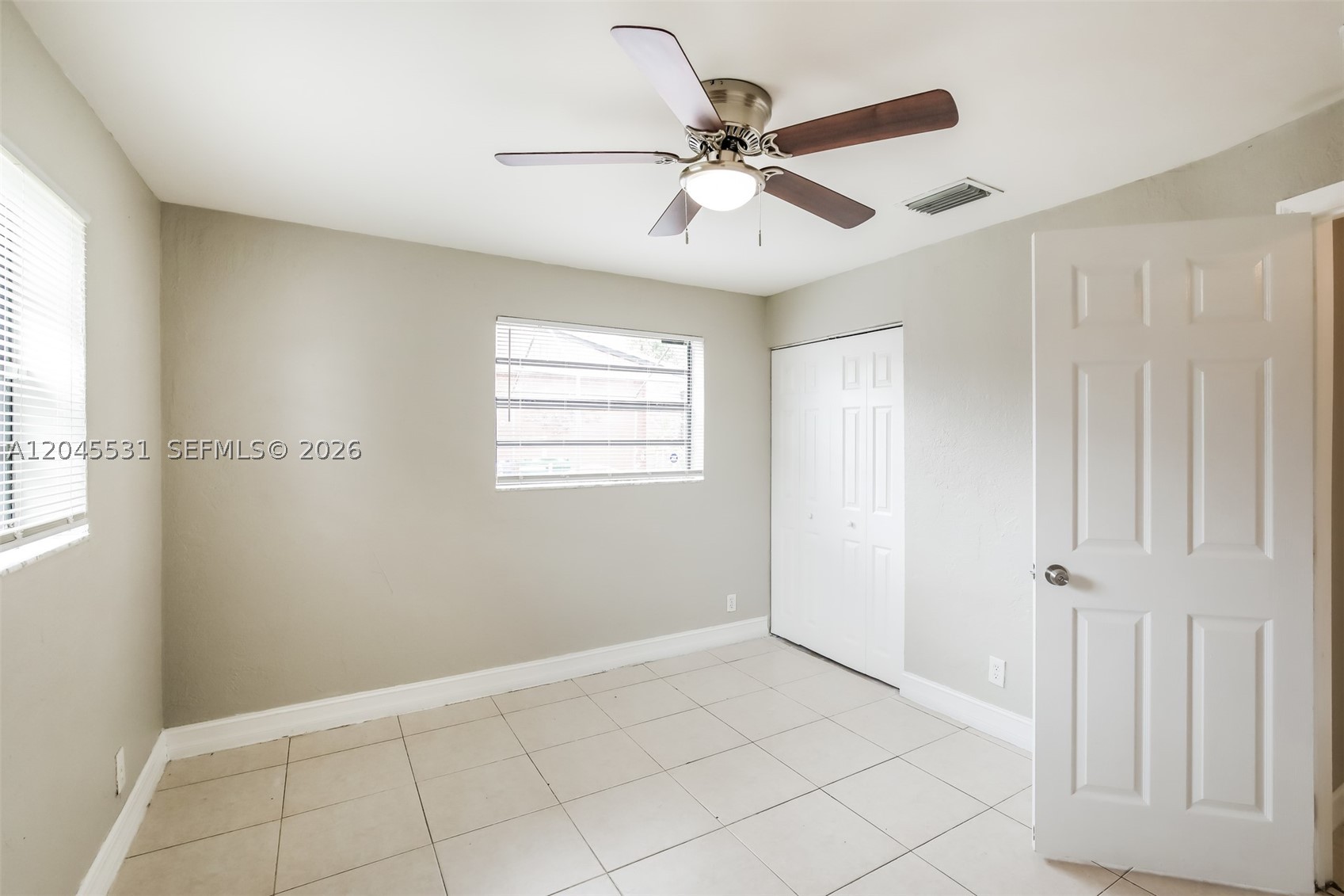 BROADVIEW PARK - Residential Lease