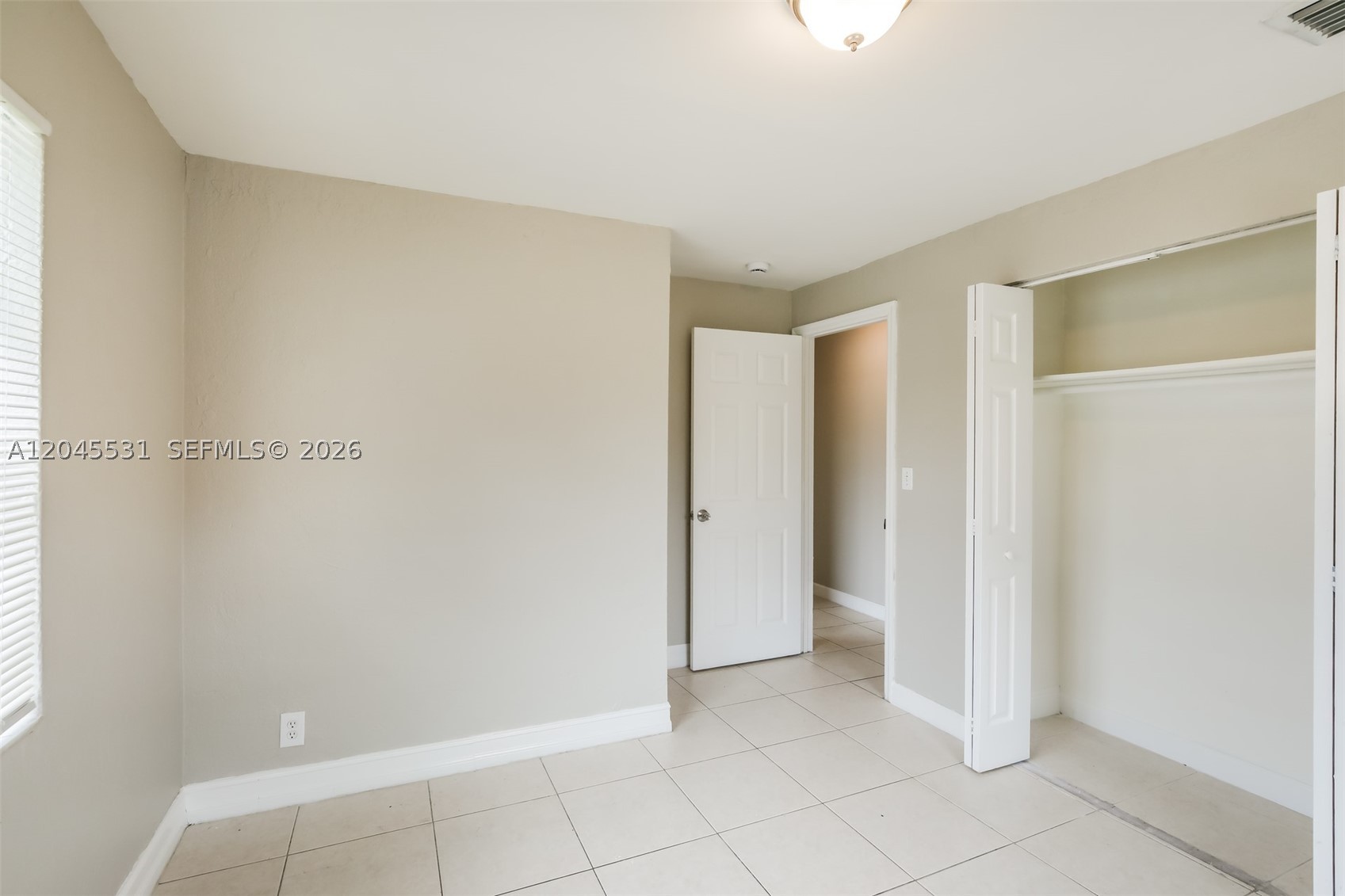 BROADVIEW PARK - Residential Lease