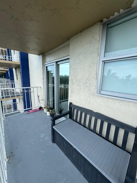 YOLANDA VILLAS CONDO - Residential