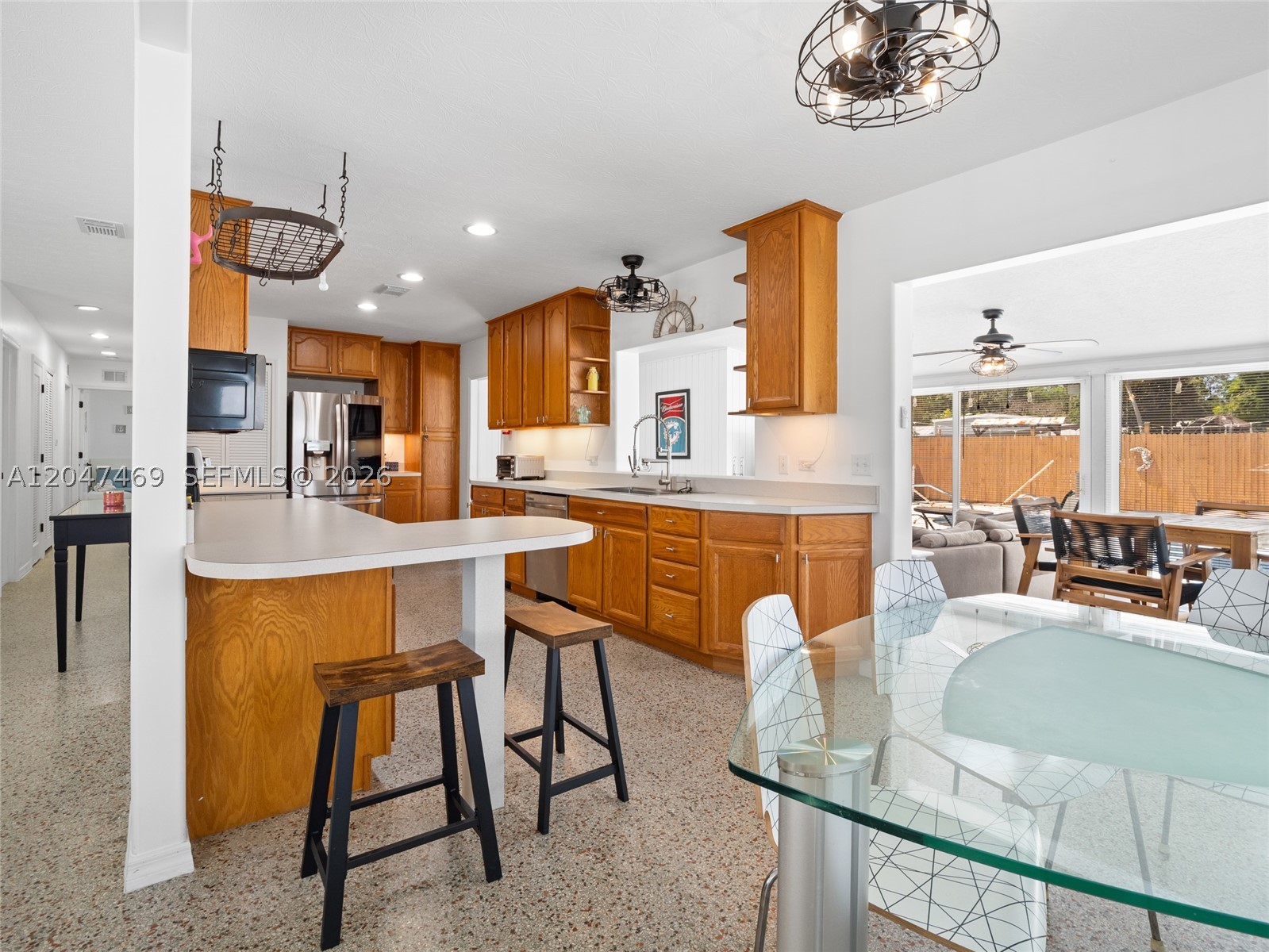 Little Hollywood - Residential