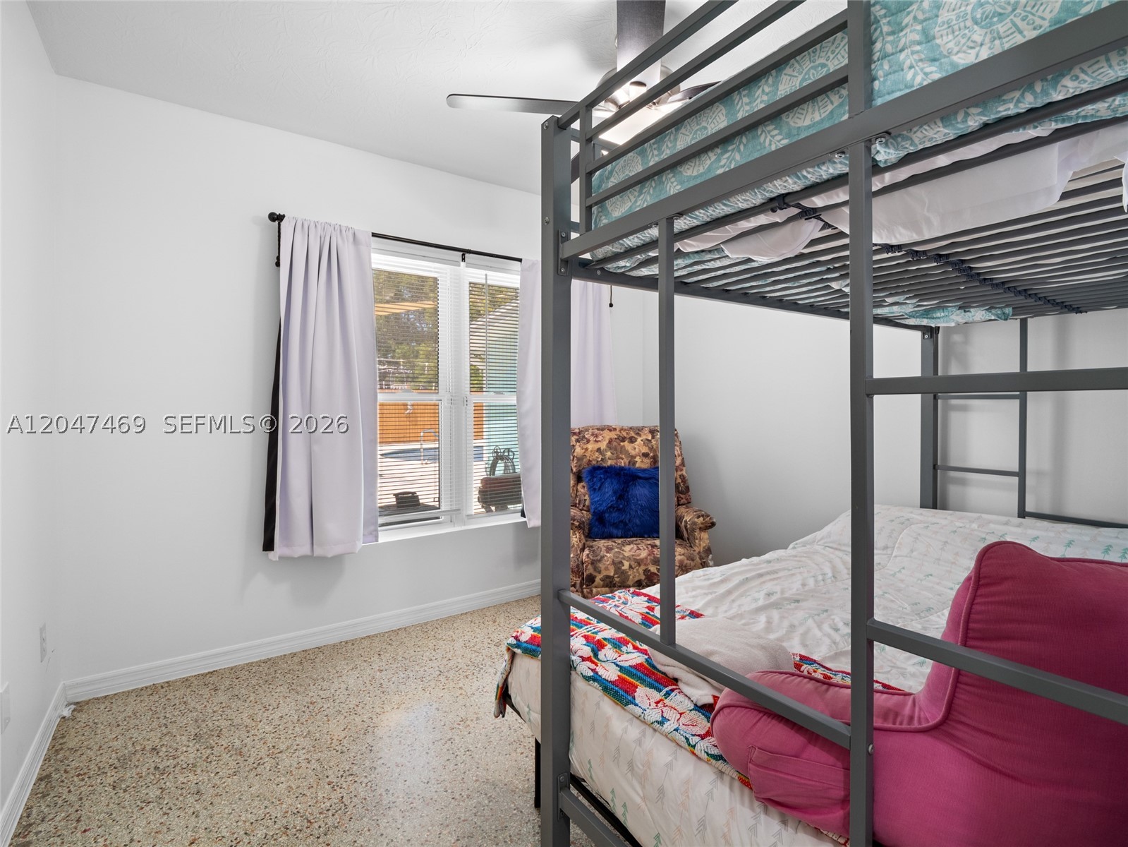 Little Hollywood - Residential