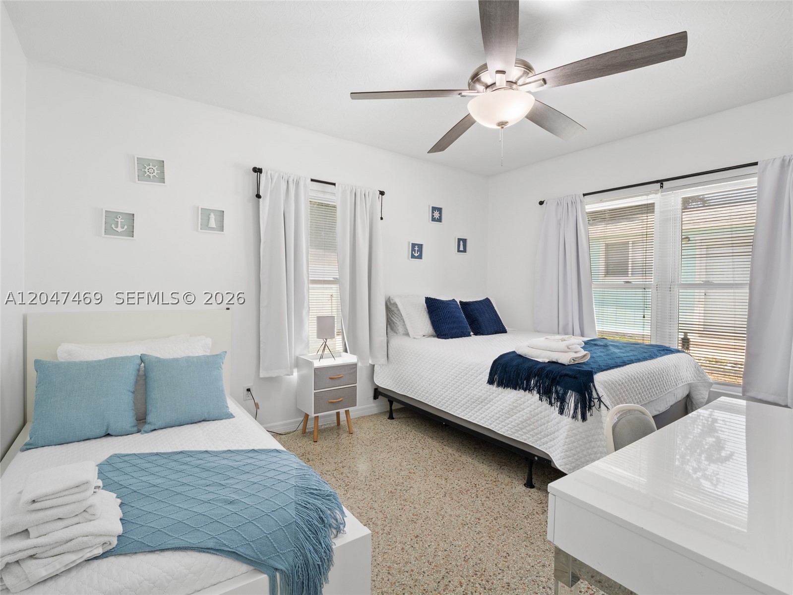 Little Hollywood - Residential