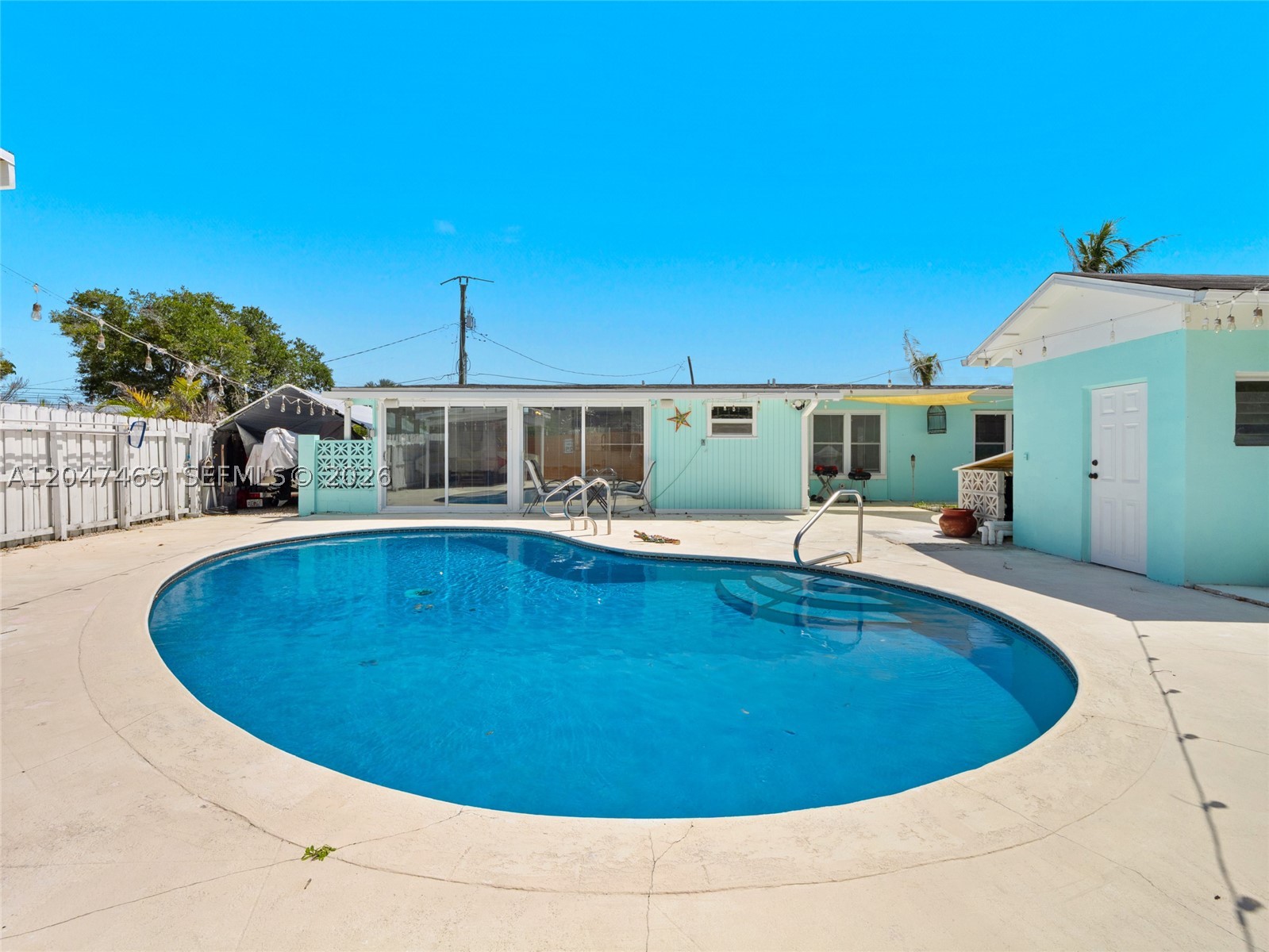Little Hollywood - Residential