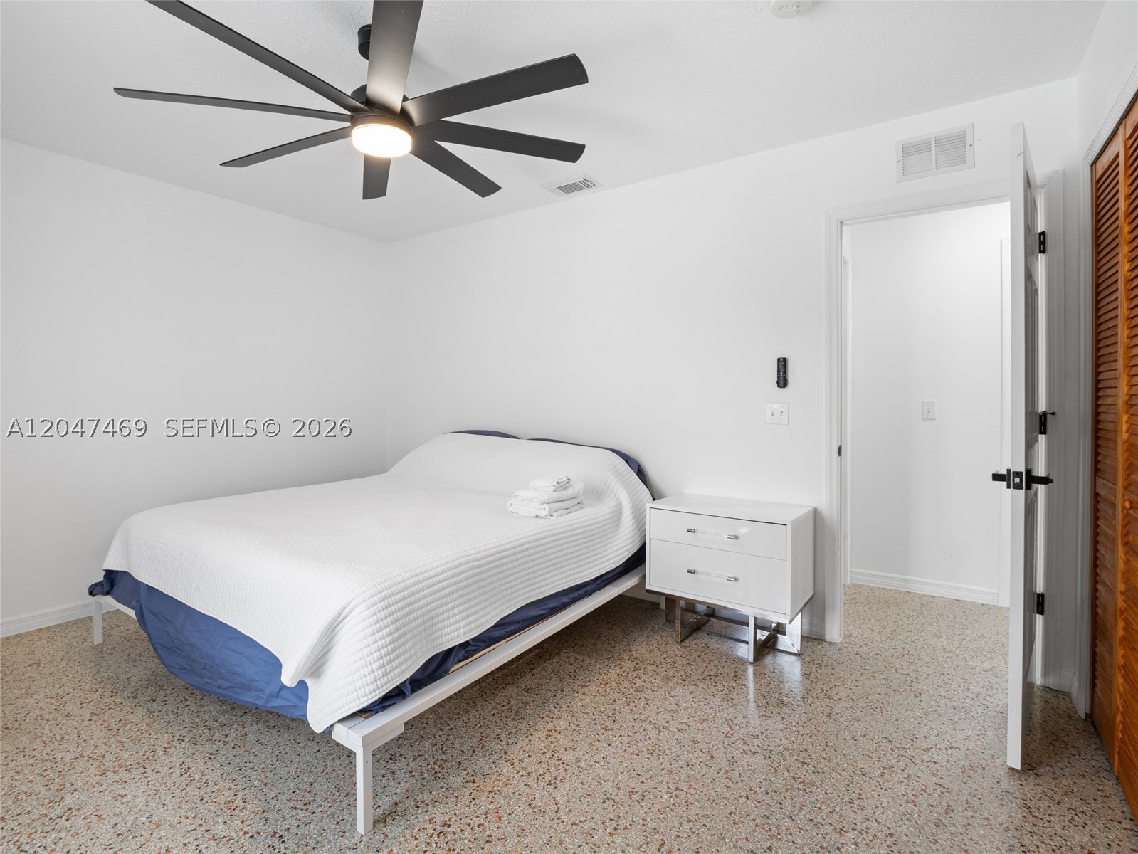 Little Hollywood - Residential