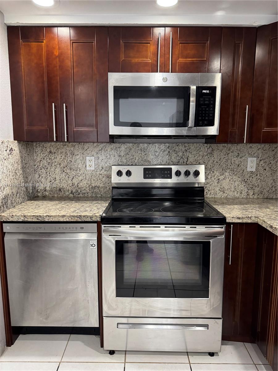 MIRAMAR SEC 13 - Residential Lease
