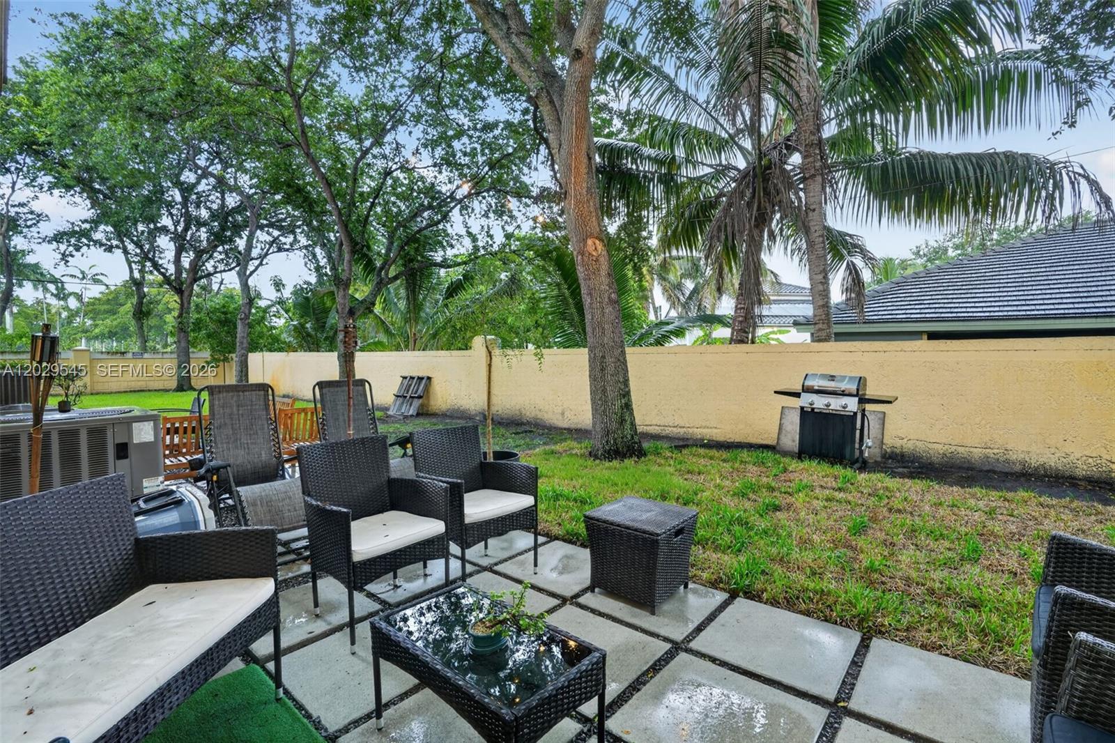 VILLAGE WALK - Residential