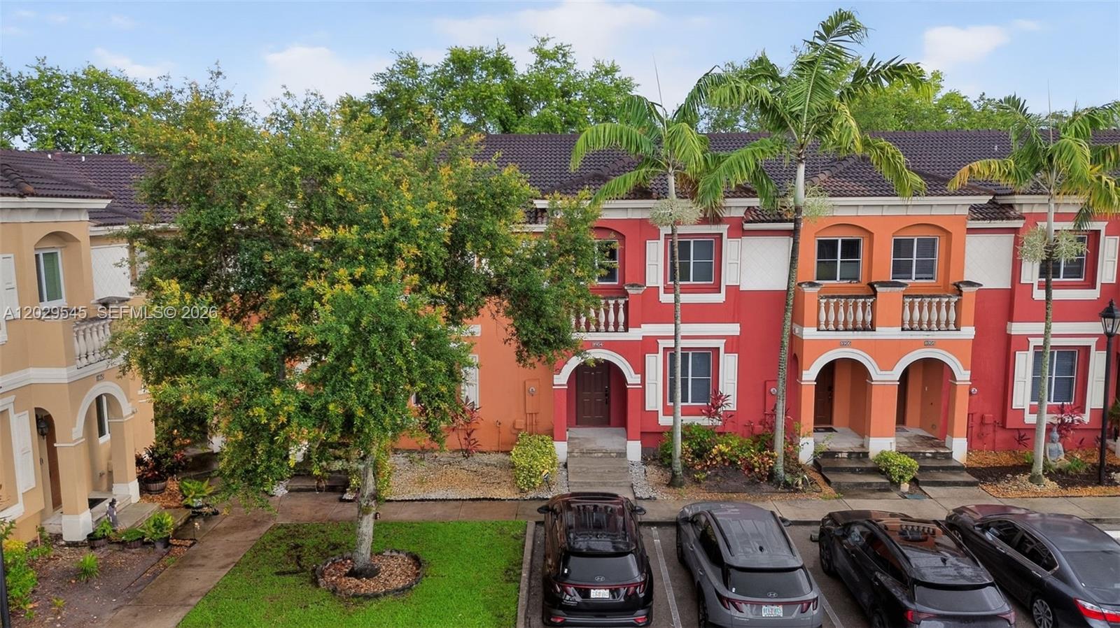 VILLAGE WALK - Residential