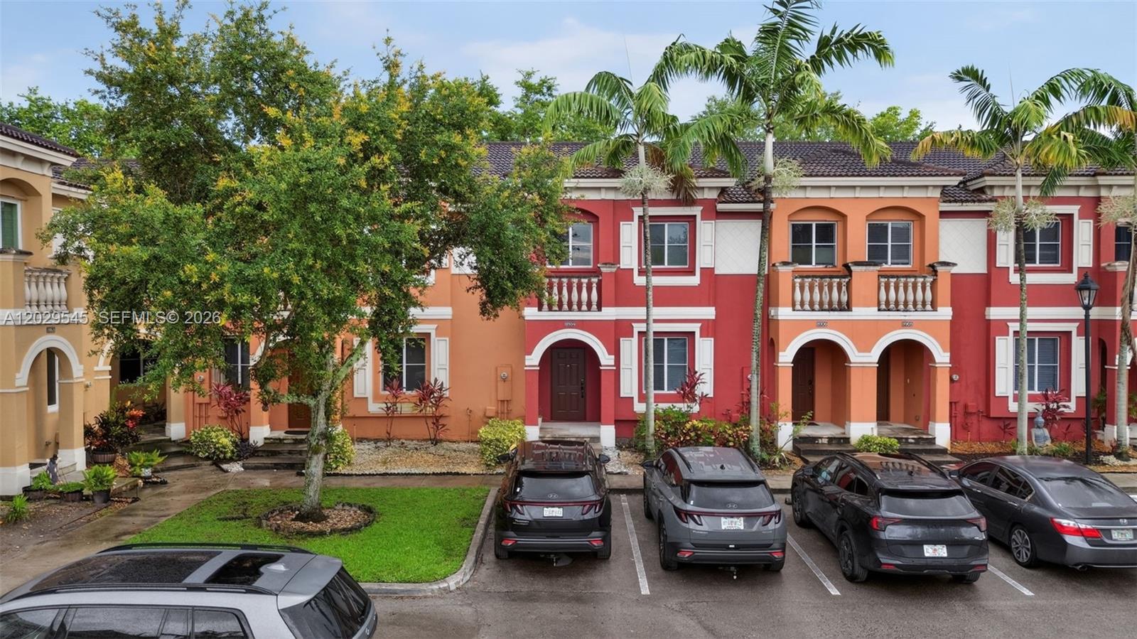 VILLAGE WALK - Residential