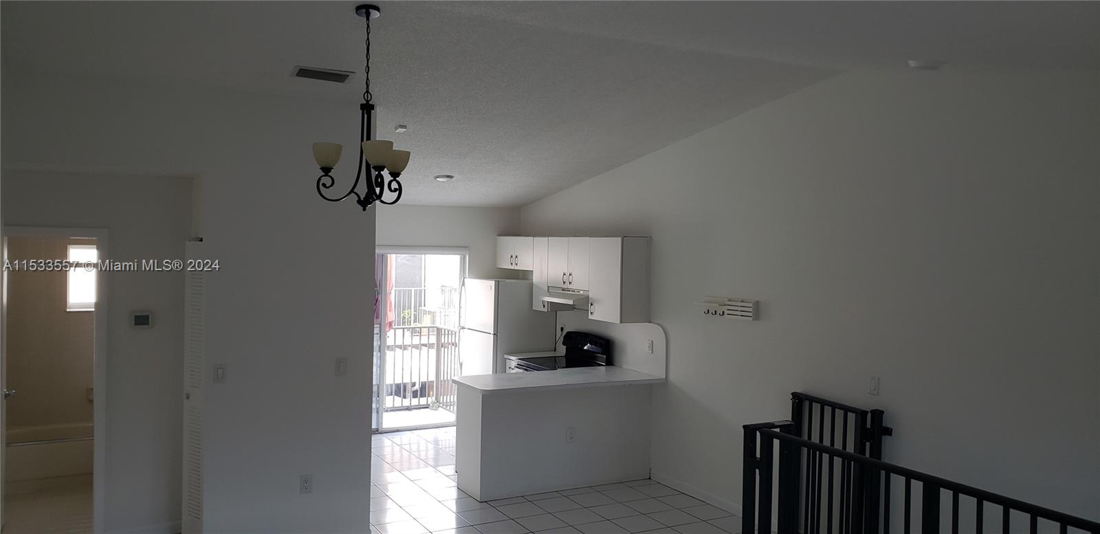 EL PRADO XIII CONDO - Residential Lease