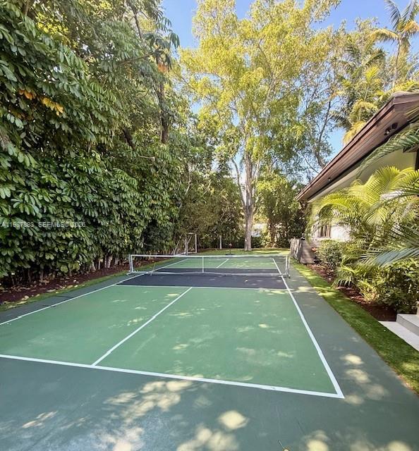 HELMS COUNTRY ESTATES ADD - Residential