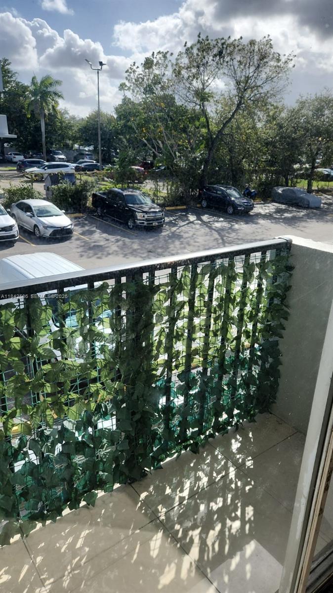 GOLDEN GATE APARTMENTS CO - Residential