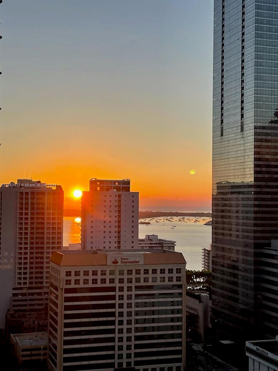 RARE OPPORTUNITY to rent this amazing Loft in Brickell. High floor with spectacular bay and city views. Modern Kitchen with Dishwasher. 1 Bath and half - Upstair master bedroom with bathroom and walking closet - Washer & Dryer in the unit. Nice balcony - Walk in closet.
24 Hour Concierge, Spa, Pool and Gym. Located in the hottest area of Brickell.