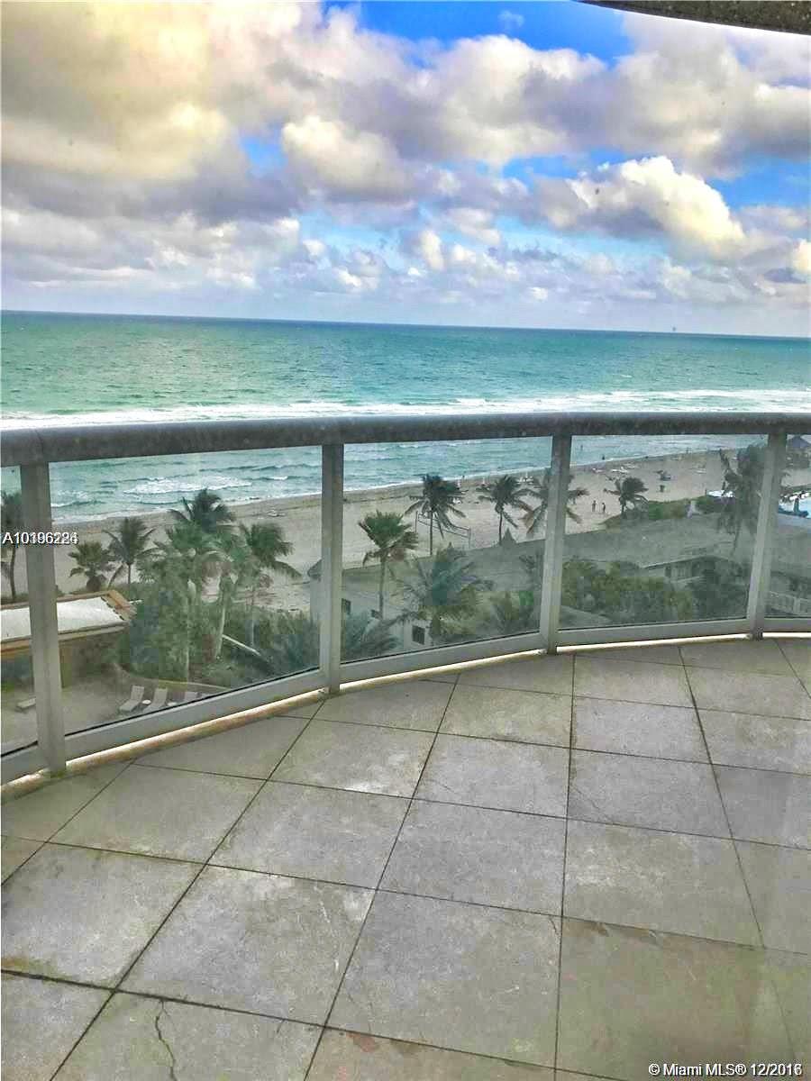 THE PINNACLE CONDO - Residential Lease