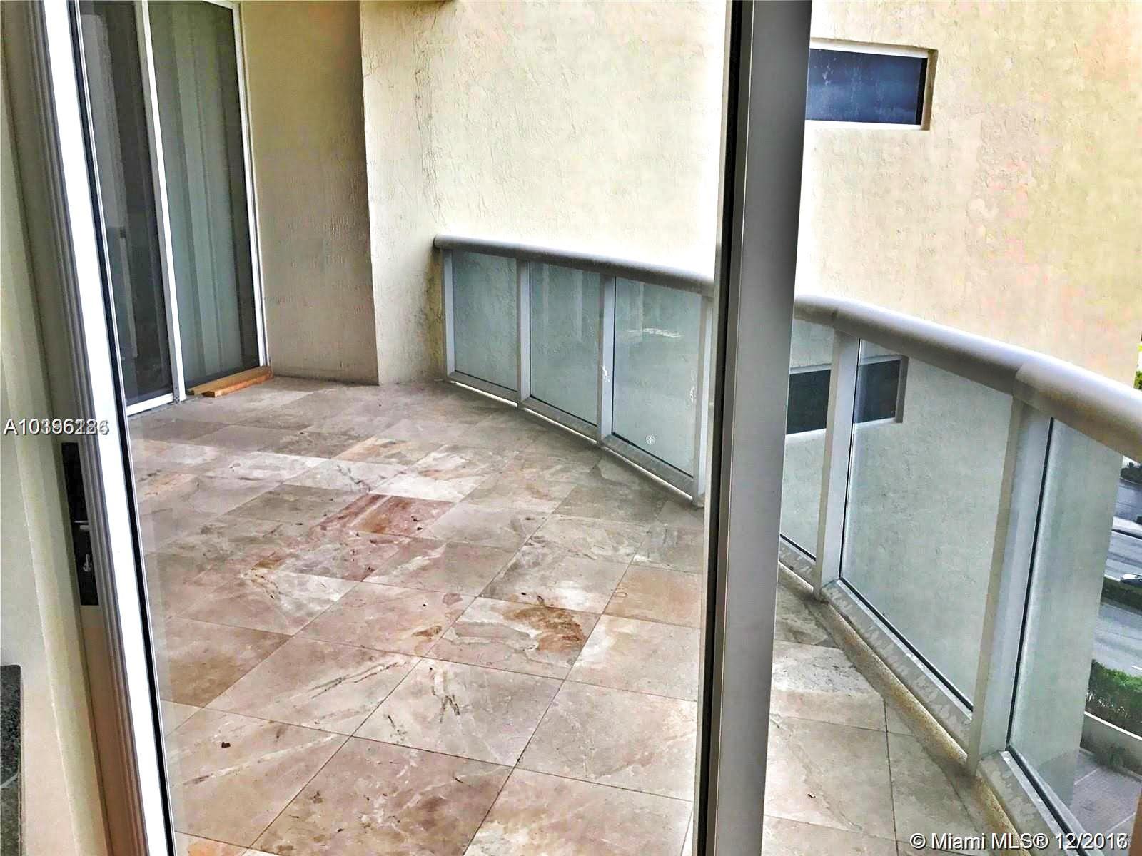 THE PINNACLE CONDO - Residential Lease