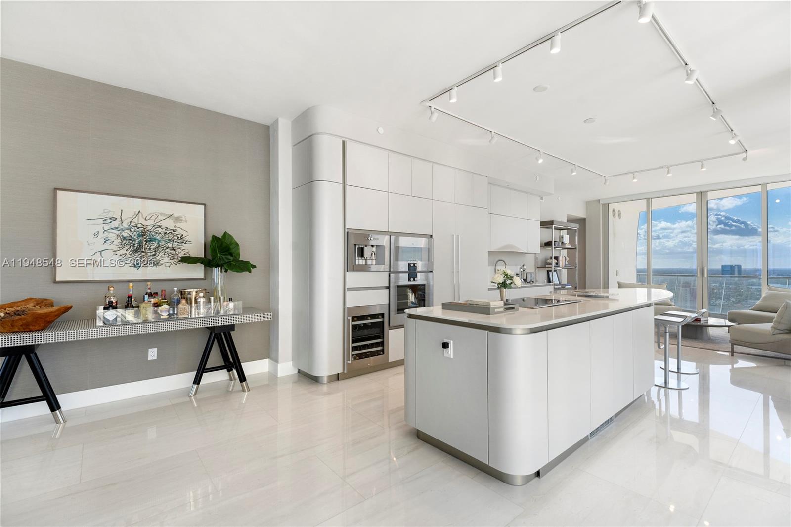 JADE SIGNATURE CONDO - Residential Lease
