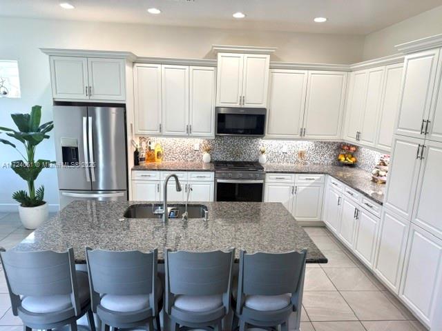GROVES OF WESTLAKE - Residential