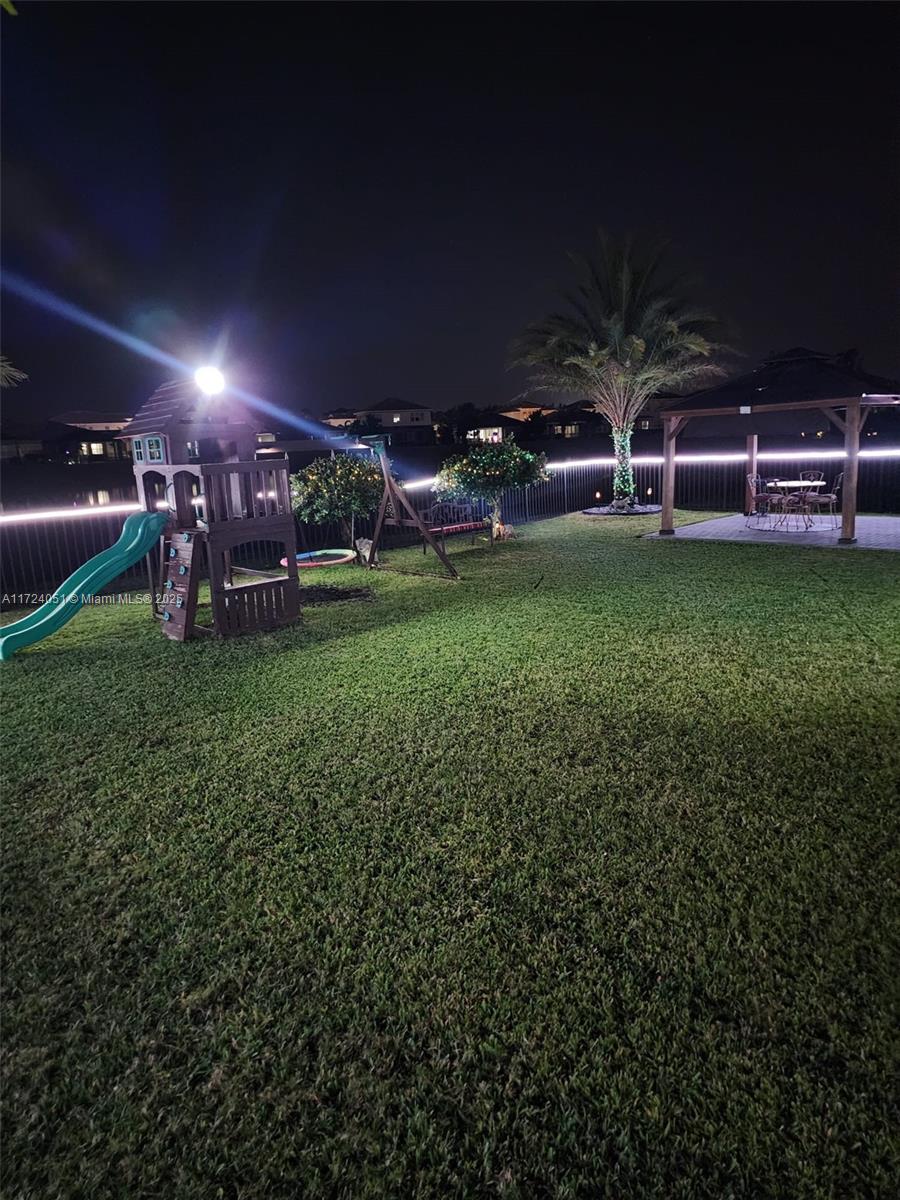GROVES OF WESTLAKE - Residential